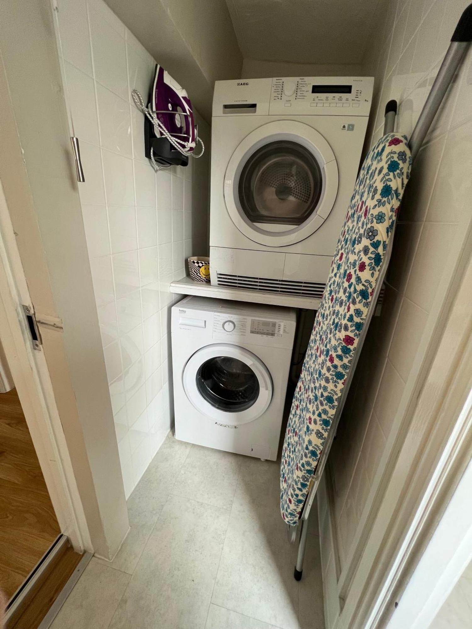 Stay In Yeovil Town Centre, Large 2 Bd Apt With Parking, Sleeps 4 Экстерьер фото